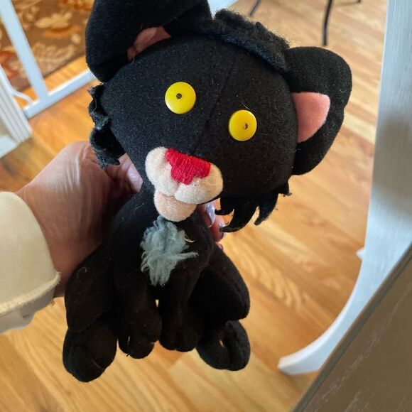 Bad Kitty Plush 2007 - Picture 8 of 10